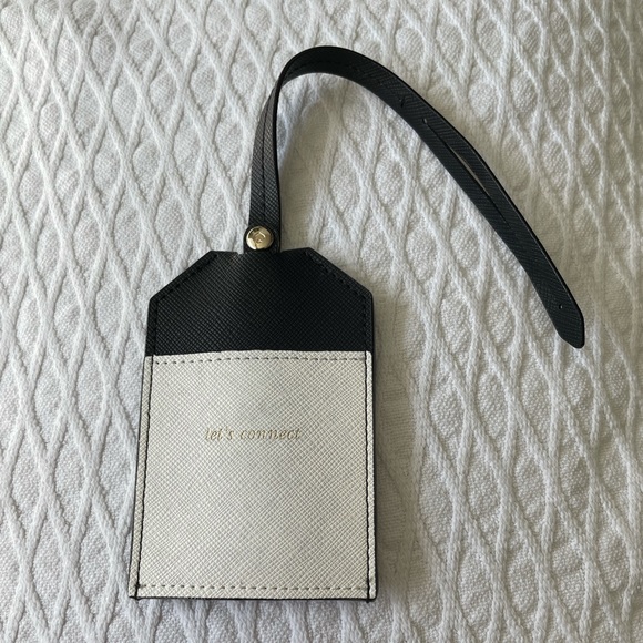 SOLD Kate Spade Let’s Connect Portable Charger - Picture 5 of 5